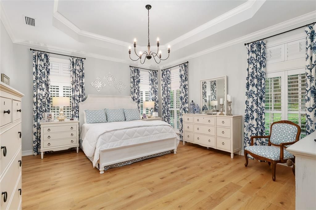 For Sale: $1,595,000 (5 beds, 4 baths, 4176 Square Feet)