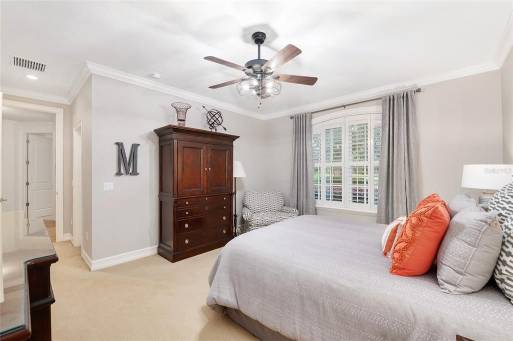 For Sale: $1,595,000 (5 beds, 4 baths, 4176 Square Feet)