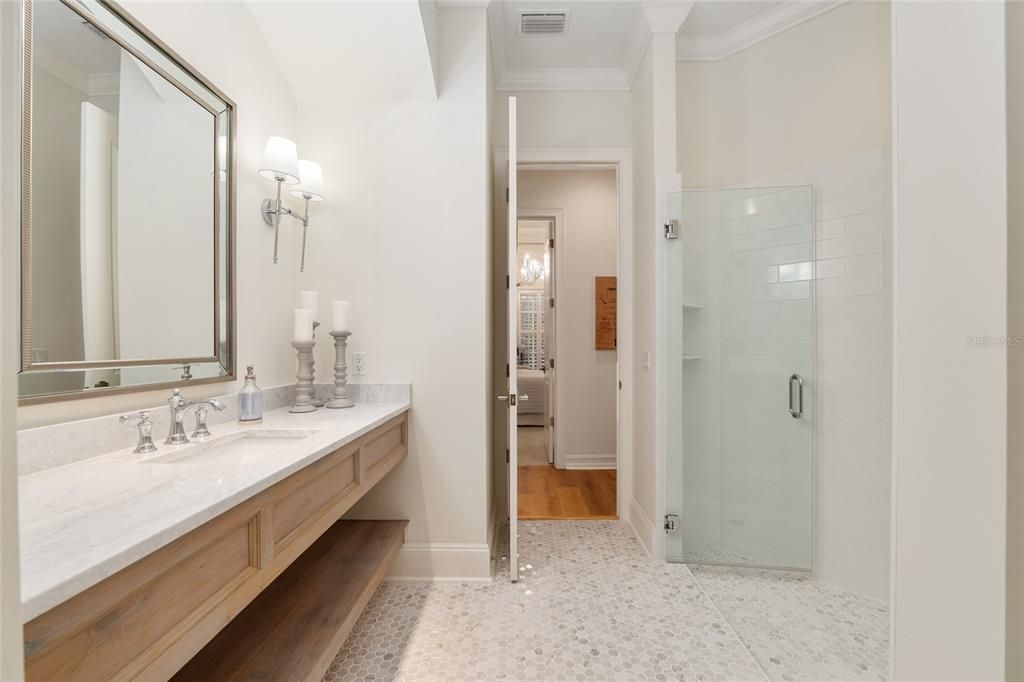 For Sale: $1,595,000 (5 beds, 4 baths, 4176 Square Feet)