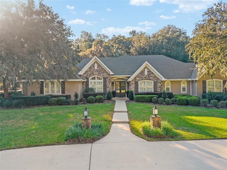 For Sale: $1,595,000 (5 beds, 4 baths, 4176 Square Feet)