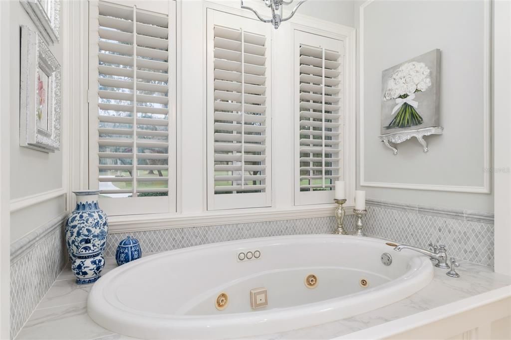 For Sale: $1,595,000 (5 beds, 4 baths, 4176 Square Feet)