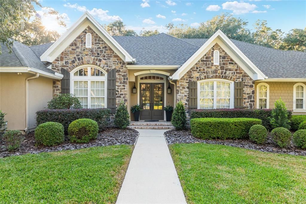 For Sale: $1,595,000 (5 beds, 4 baths, 4176 Square Feet)