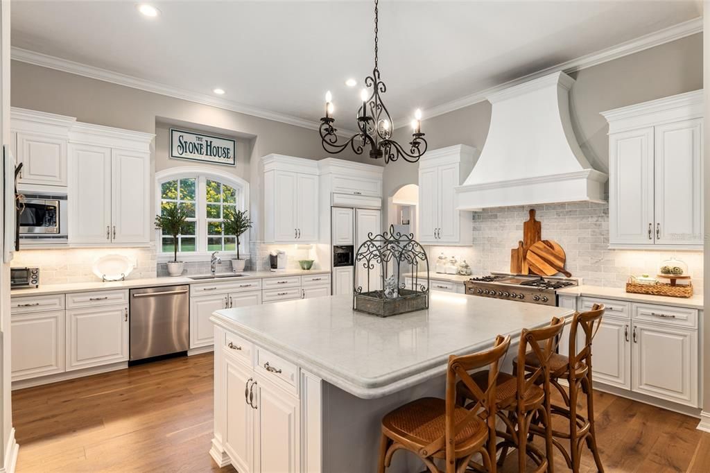 For Sale: $1,595,000 (5 beds, 4 baths, 4176 Square Feet)