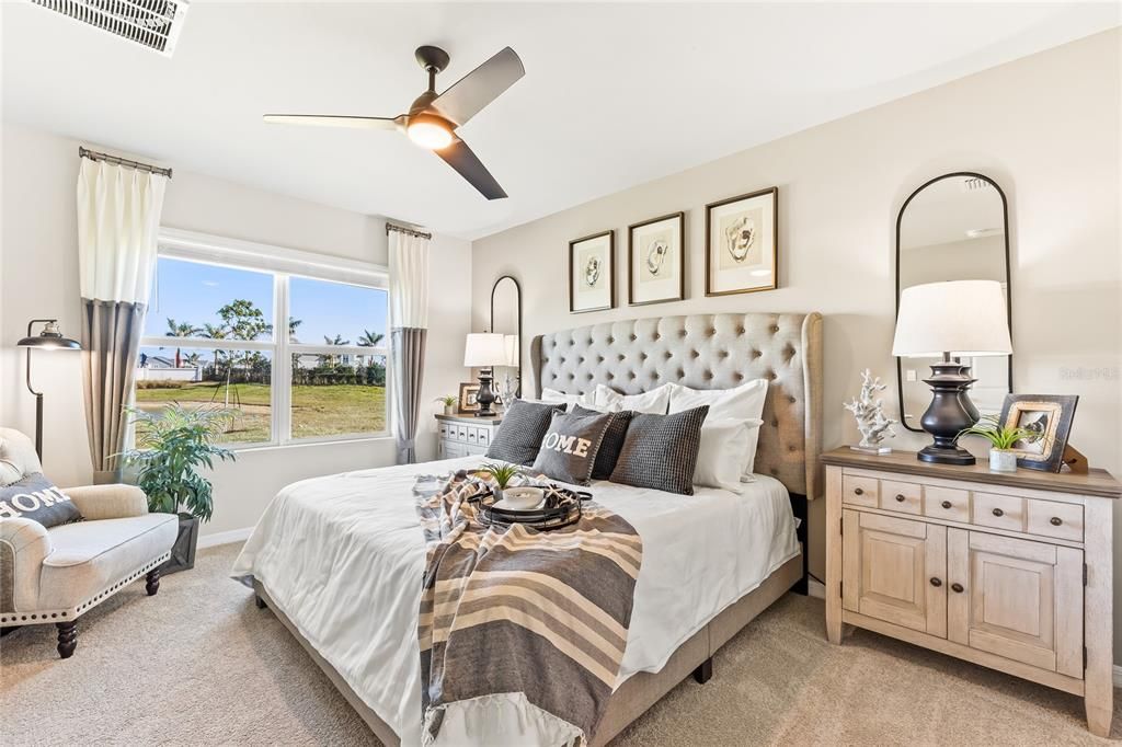 For Sale: $319,999 (4 beds, 2 baths, 1828 Square Feet)