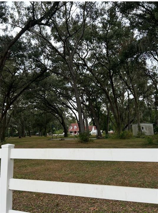 合同活跃: $120,000 (0.93 acres)