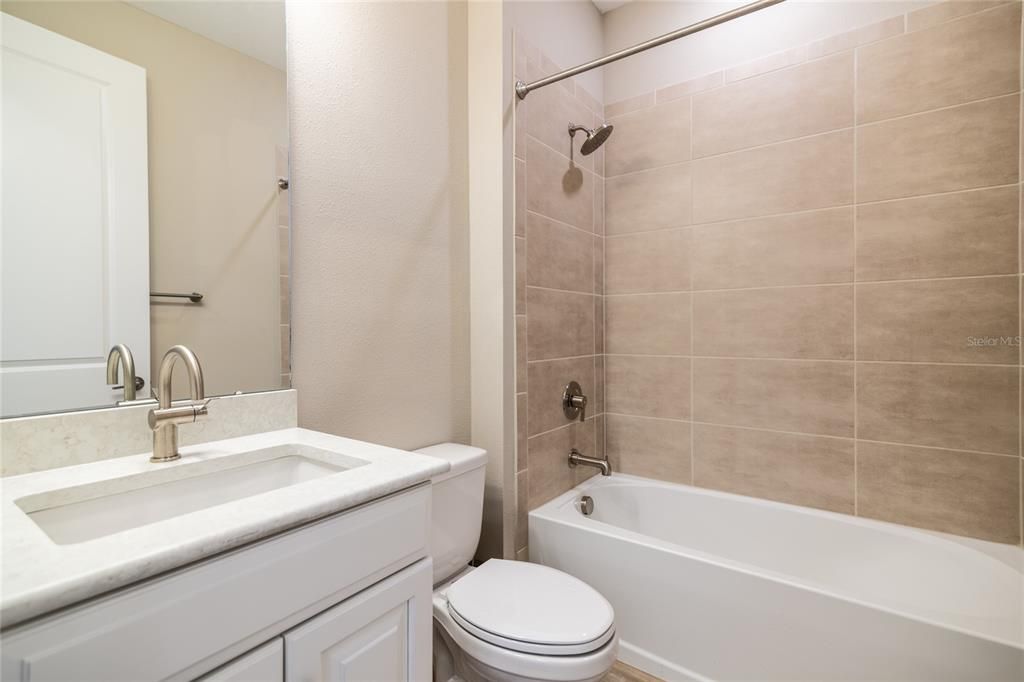 待售: $749,000 (3 贝兹, 3 浴室, 2320 平方英尺)