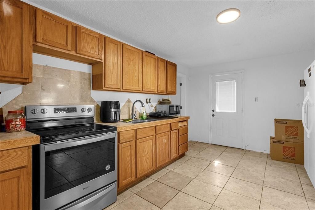 На продажу: $345,000 (3 спален, 2 ванн, 1134 Квадратных фут)