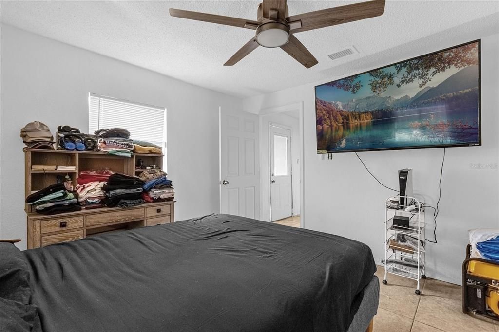 На продажу: $345,000 (3 спален, 2 ванн, 1134 Квадратных фут)