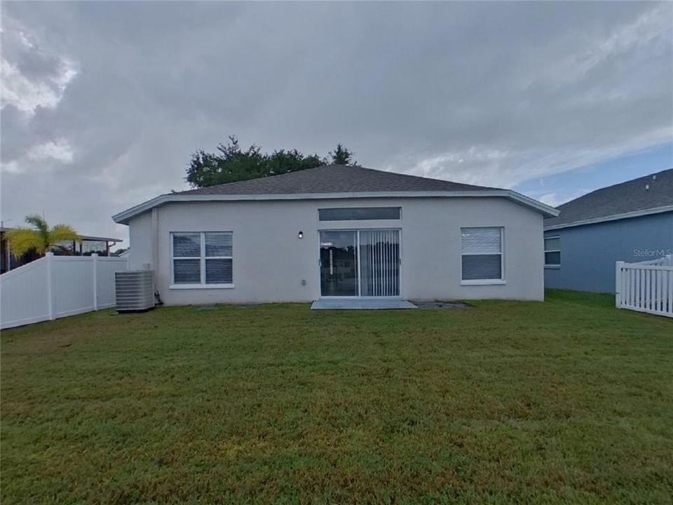 For Rent: $1,999 (3 beds, 2 baths, 1534 Square Feet)