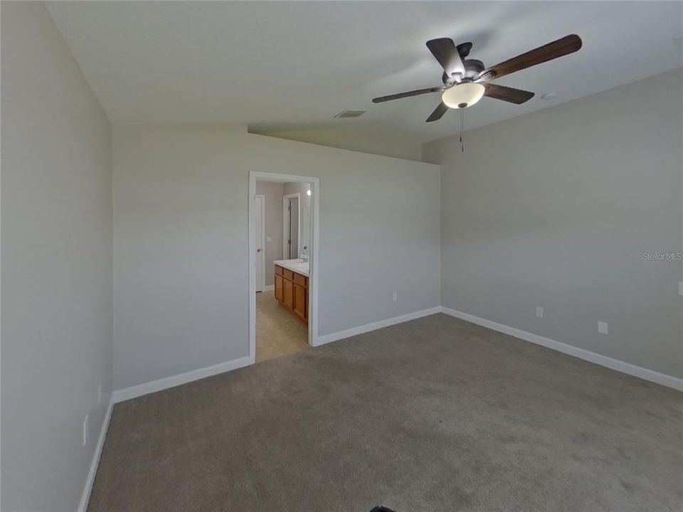 For Rent: $1,999 (3 beds, 2 baths, 1534 Square Feet)