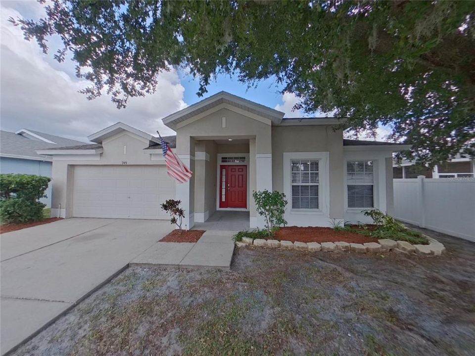 For Rent: $1,999 (3 beds, 2 baths, 1534 Square Feet)