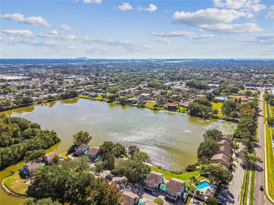 На продажу: $259,000 (2 спален, 2 ванн, 1393 Квадратных фут)