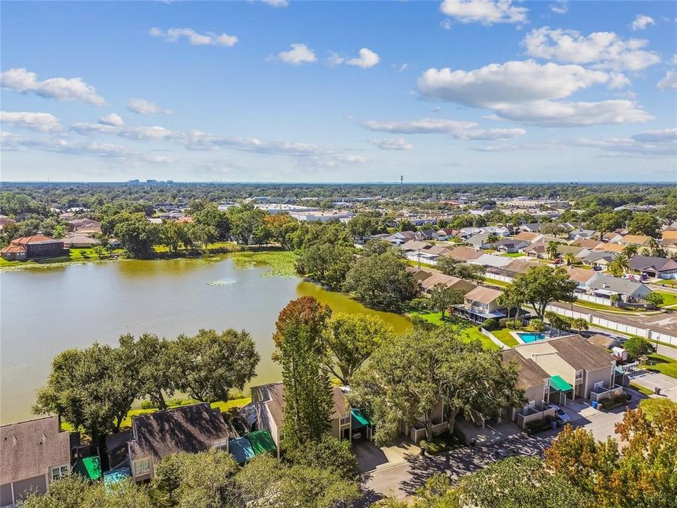 На продажу: $259,000 (2 спален, 2 ванн, 1393 Квадратных фут)