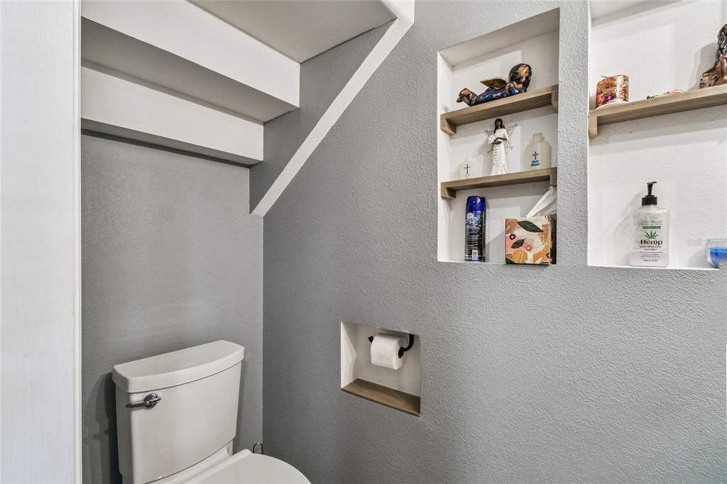 На продажу: $259,000 (2 спален, 2 ванн, 1393 Квадратных фут)