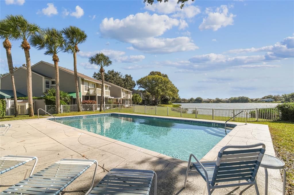 На продажу: $259,000 (2 спален, 2 ванн, 1393 Квадратных фут)