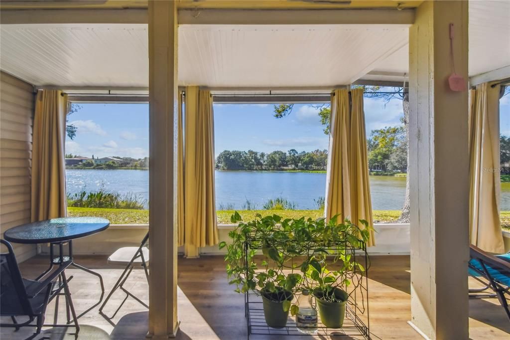 На продажу: $259,000 (2 спален, 2 ванн, 1393 Квадратных фут)