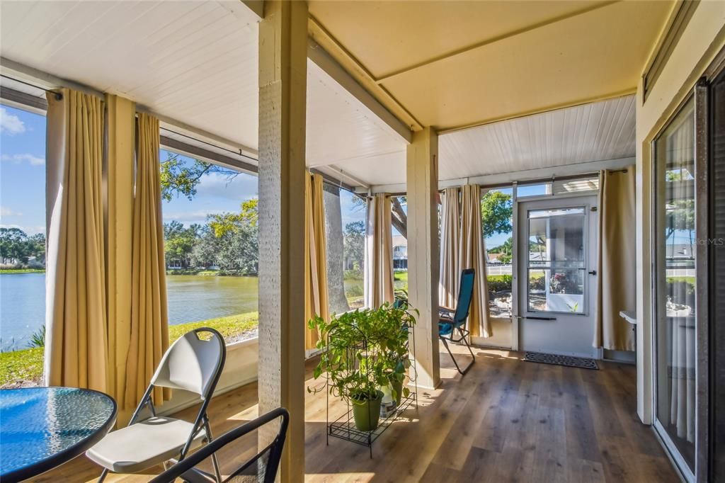 На продажу: $259,000 (2 спален, 2 ванн, 1393 Квадратных фут)