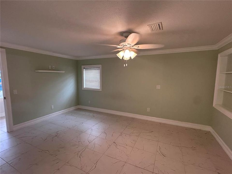 出租: $2,850 (3 贝兹, 1 浴室, 1380 平方英尺)