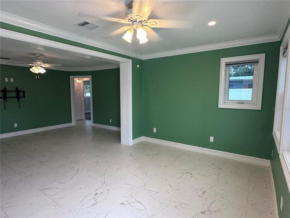 出租: $2,850 (3 贝兹, 1 浴室, 1380 平方英尺)