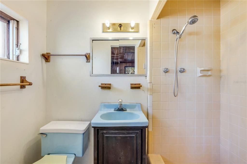 На продажу: $575,000 (4 спален, 4 ванн, 2414 Квадратных фут)