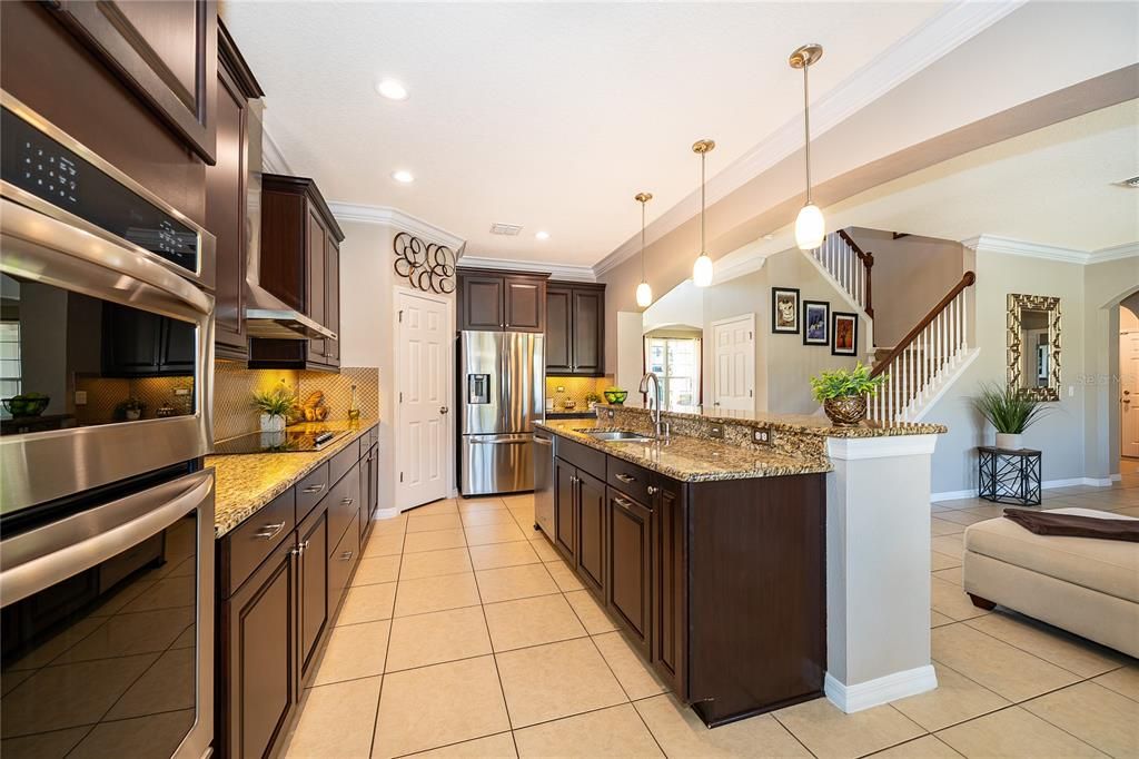 待售: $1,250,000 (5 贝兹, 4 浴室, 4176 平方英尺)