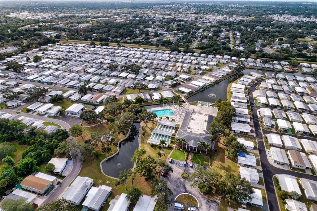 Activo con contrato: $285,500 (3 camas, 2 baños, 1622 Pies cuadrados)