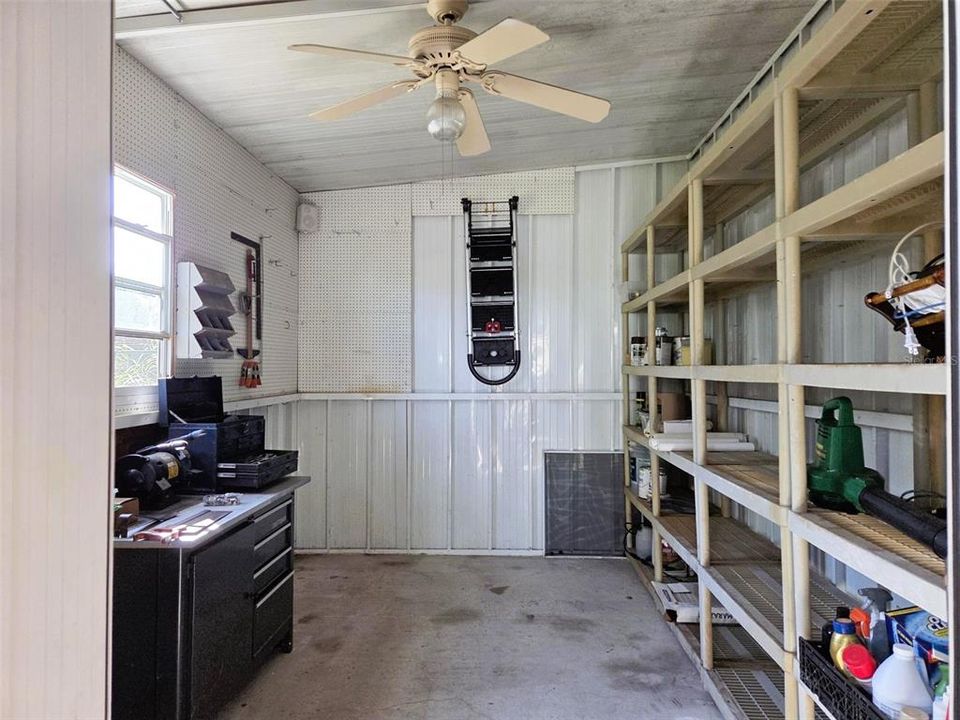 Activo con contrato: $285,500 (3 camas, 2 baños, 1622 Pies cuadrados)