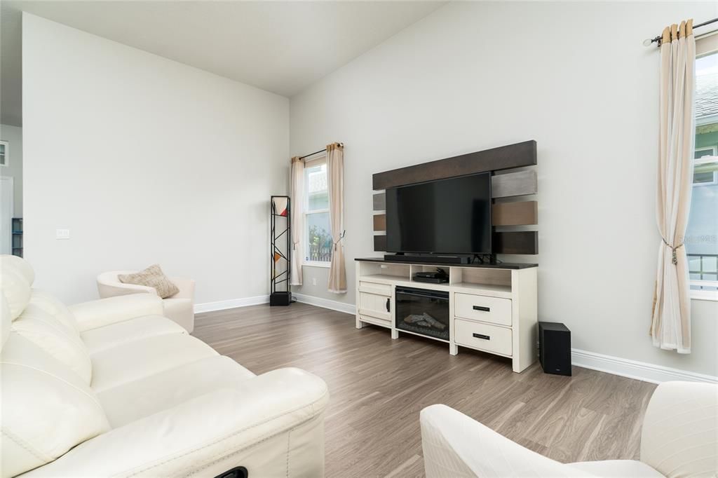 For Sale: $659,000 (4 beds, 2 baths, 2179 Square Feet)