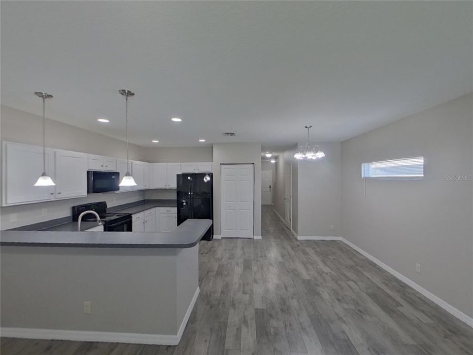 For Rent: $1,859 (3 beds, 2 baths, 1628 Square Feet)