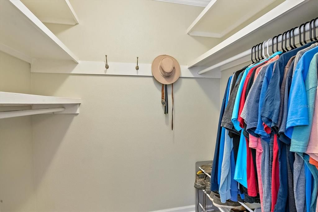 Activo con contrato: $379,000 (2 camas, 1 baños, 1445 Pies cuadrados)