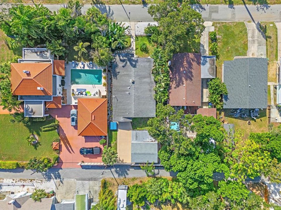 Activo con contrato: $379,000 (2 camas, 1 baños, 1445 Pies cuadrados)