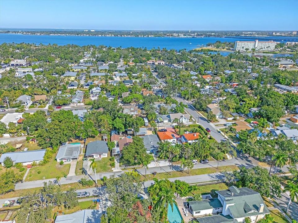 Activo con contrato: $379,000 (2 camas, 1 baños, 1445 Pies cuadrados)