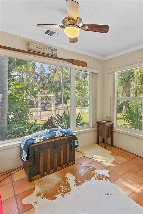 Activo con contrato: $379,000 (2 camas, 1 baños, 1445 Pies cuadrados)