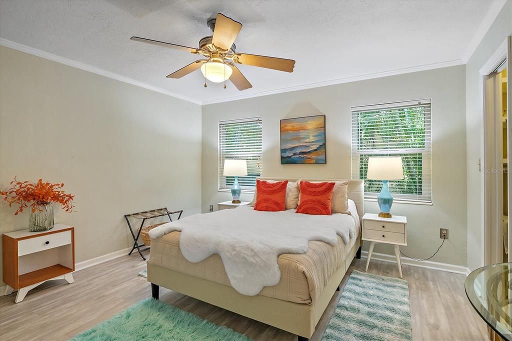 Activo con contrato: $379,000 (2 camas, 1 baños, 1445 Pies cuadrados)