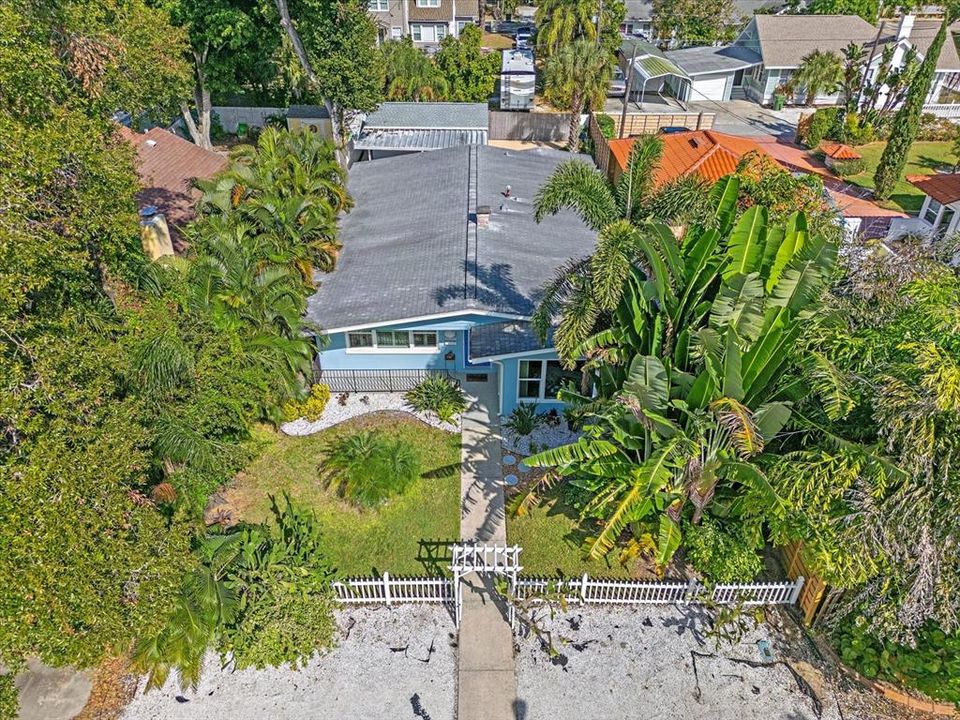 Activo con contrato: $379,000 (2 camas, 1 baños, 1445 Pies cuadrados)