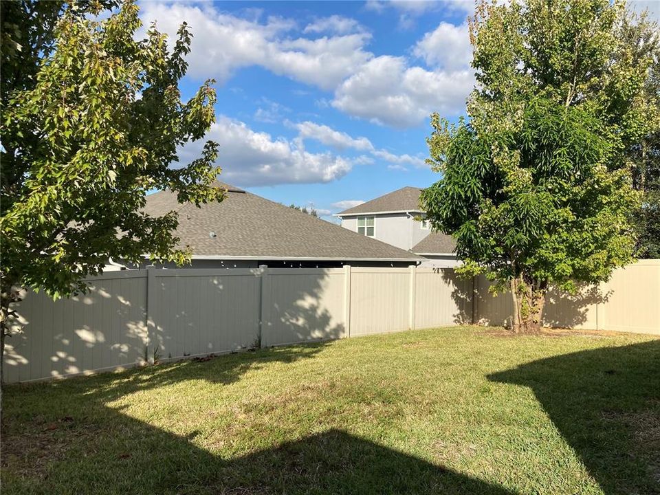 For Sale: $429,900 (4 beds, 2 baths, 1932 Square Feet)