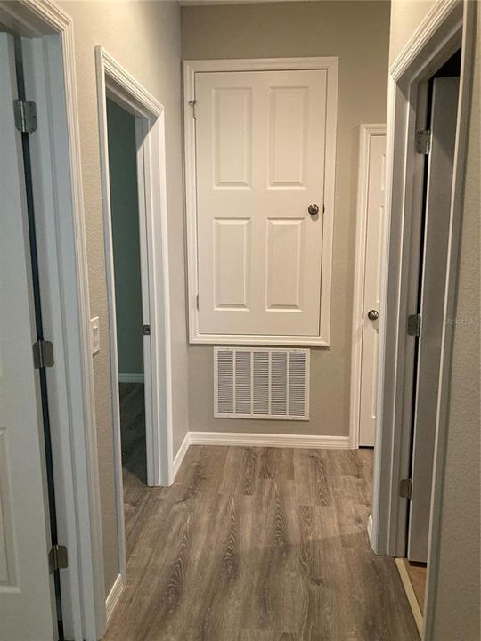 For Sale: $429,900 (4 beds, 2 baths, 1932 Square Feet)