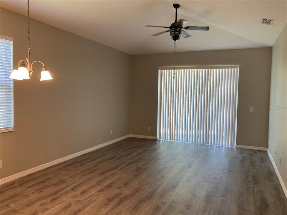 For Sale: $429,900 (4 beds, 2 baths, 1932 Square Feet)