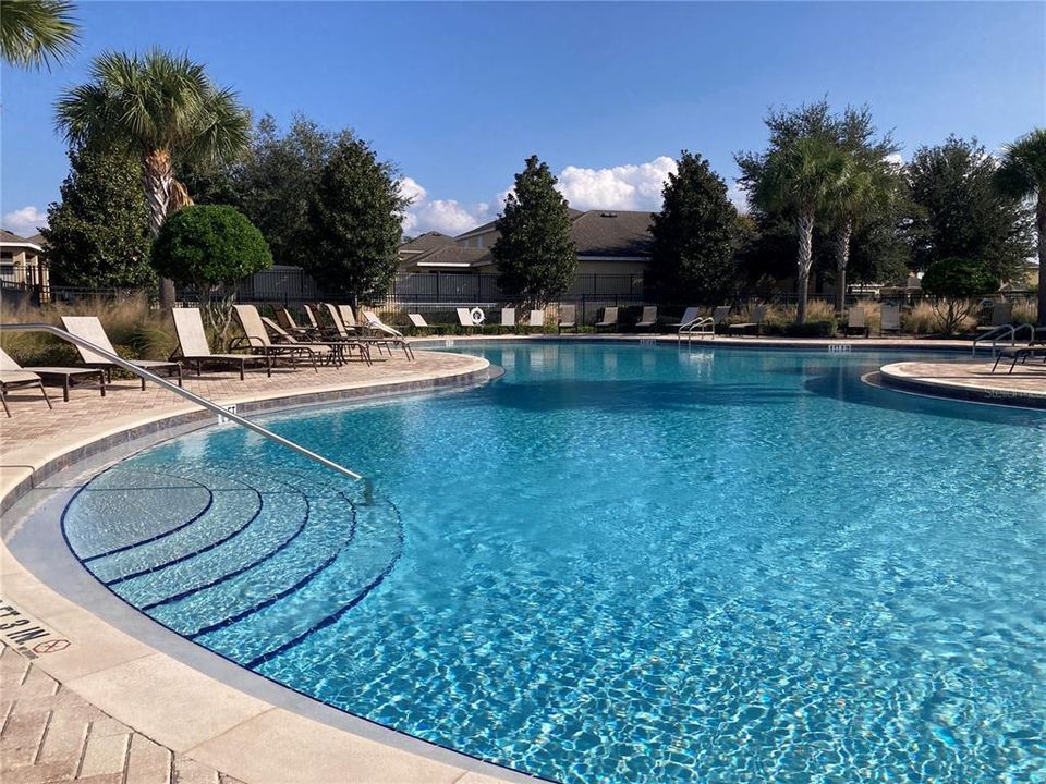 For Sale: $429,900 (4 beds, 2 baths, 1932 Square Feet)