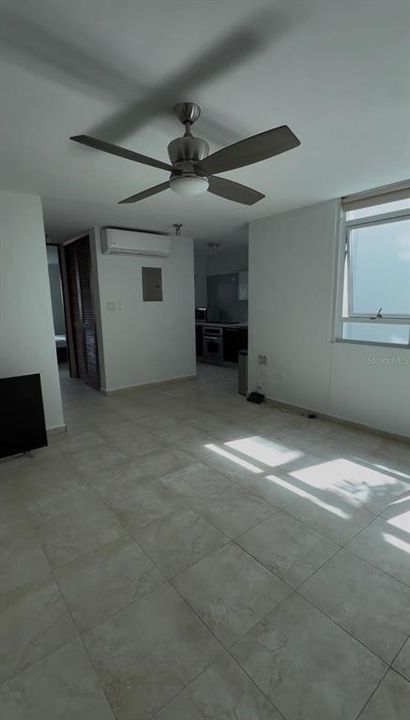 В аренду: $1,950 (1 спален, 1 ванн, 572 Квадратных фут)