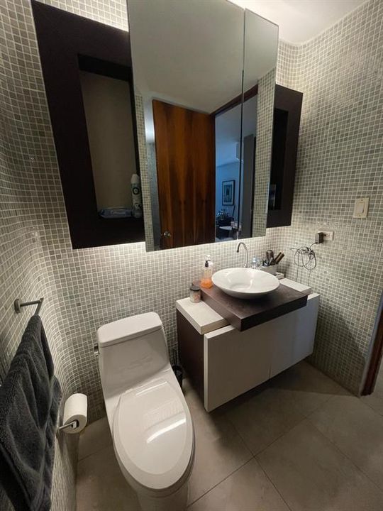 В аренду: $1,950 (1 спален, 1 ванн, 572 Квадратных фут)