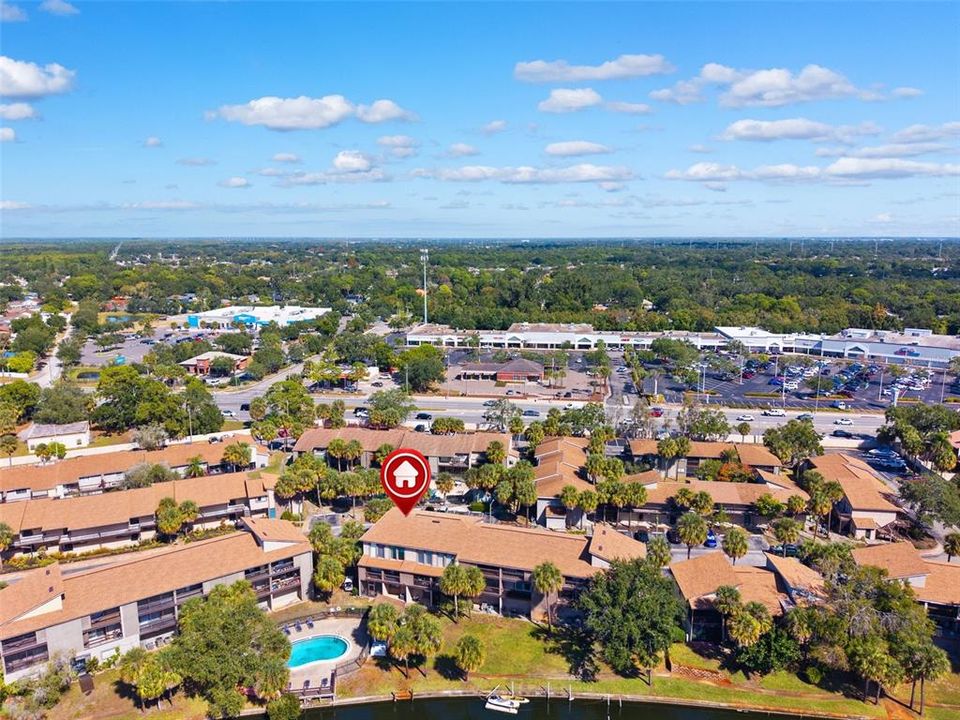 For Sale: $165,000 (1 beds, 1 baths, 988 Square Feet)