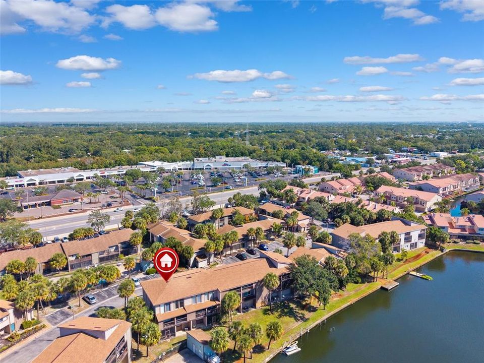 For Sale: $165,000 (1 beds, 1 baths, 988 Square Feet)