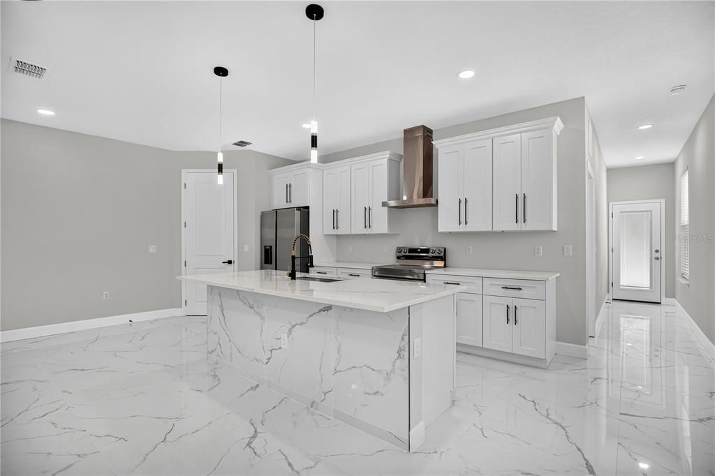 待售: $595,000 (4 贝兹, 3 浴室, 2333 平方英尺)