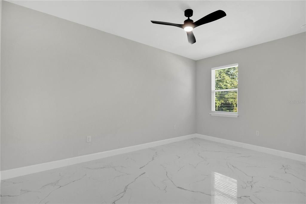 待售: $595,000 (4 贝兹, 3 浴室, 2333 平方英尺)