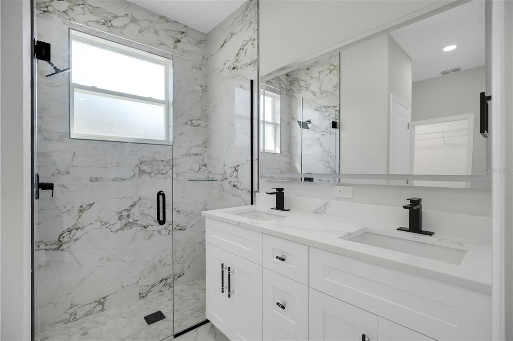 待售: $595,000 (4 贝兹, 3 浴室, 2333 平方英尺)