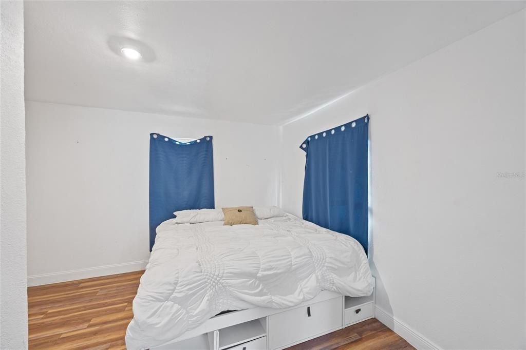 En Venta: $209,900 (2 camas, 1 baños, 833 Pies cuadrados)