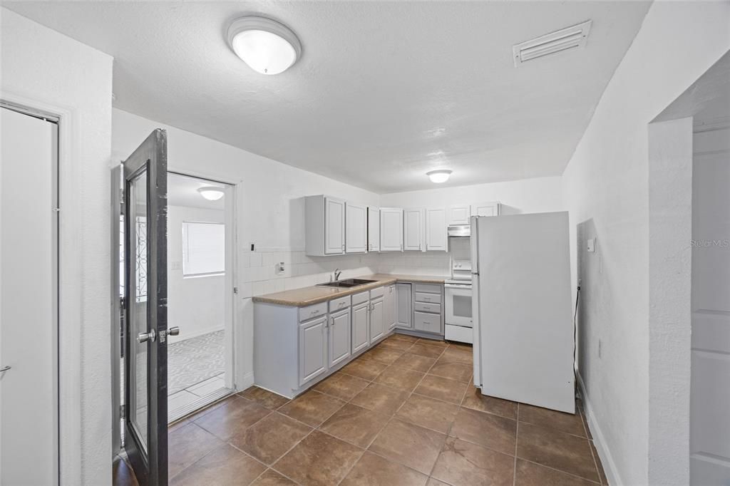 En Venta: $209,900 (2 camas, 1 baños, 833 Pies cuadrados)