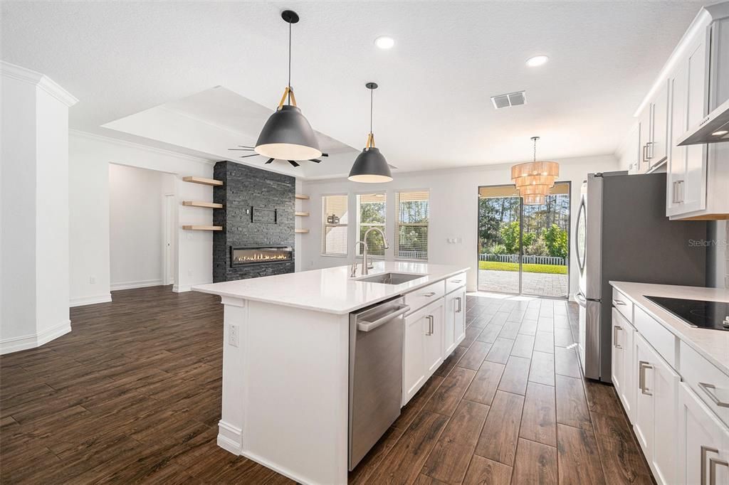 For Sale: $525,000 (4 beds, 3 baths, 2150 Square Feet)