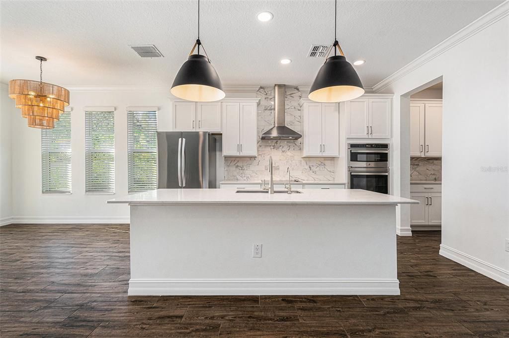 For Sale: $525,000 (4 beds, 3 baths, 2150 Square Feet)